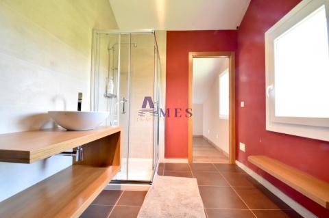 Cuarto de baño planta superior