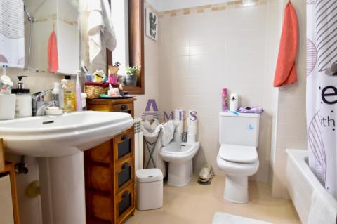 Cuarto e baño general planta superior