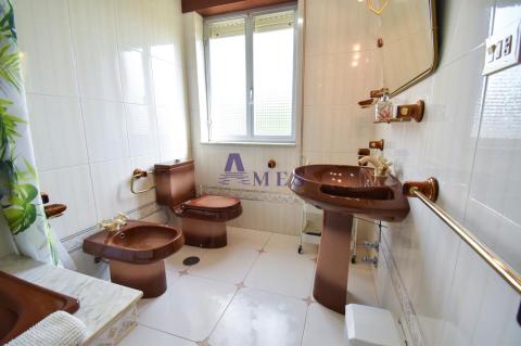 Cuarto de baño general planta baja