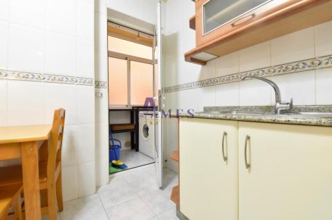 Cocina independiente con lavandería