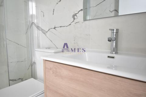 Cuarto de baño completo