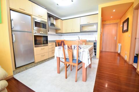 SALON COMEDOR Y COCINA AMERICANA